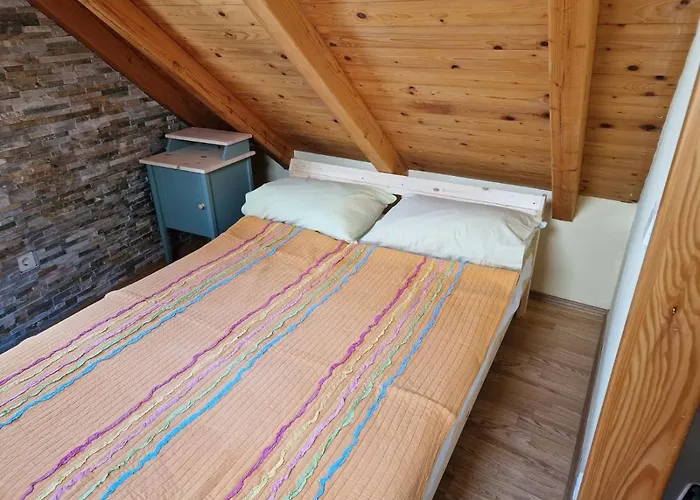 House Riva アパート ピロヴァッツ