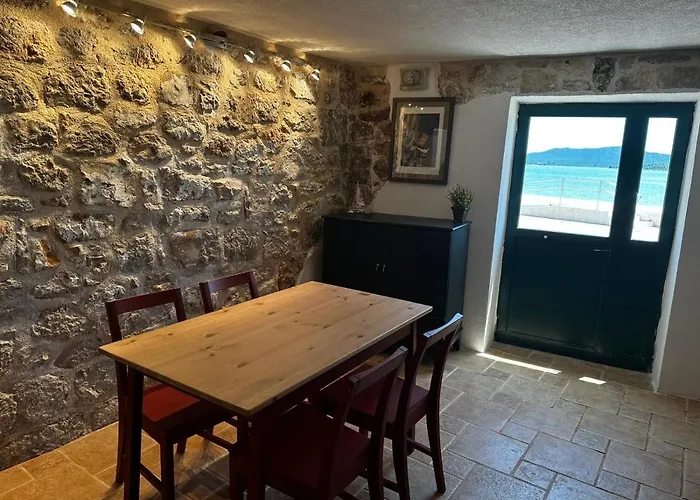 Apartment House Riva *